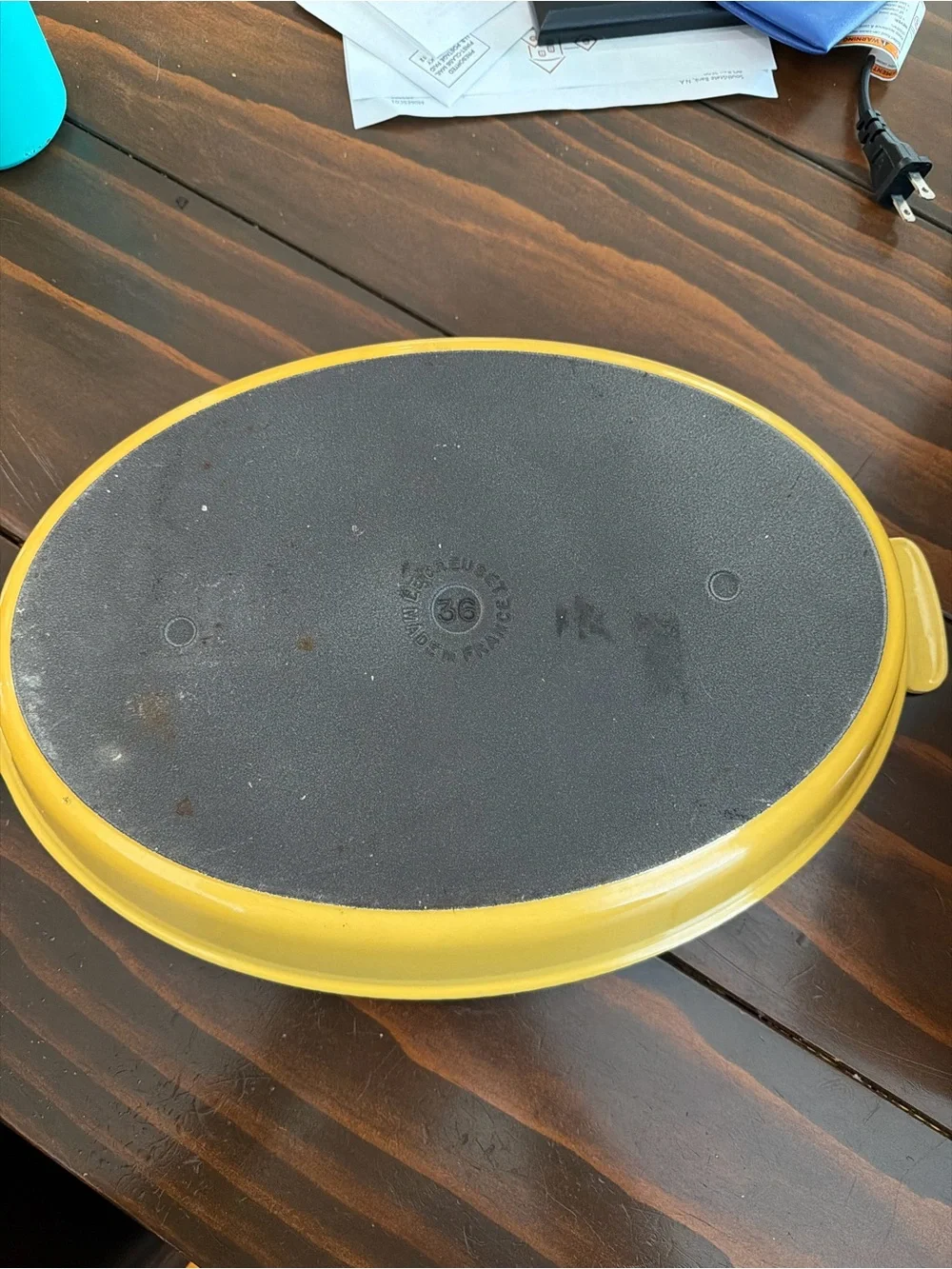 Le Creuset Vintage Yellow Oval Baking Dish - Picture 2 of 7
